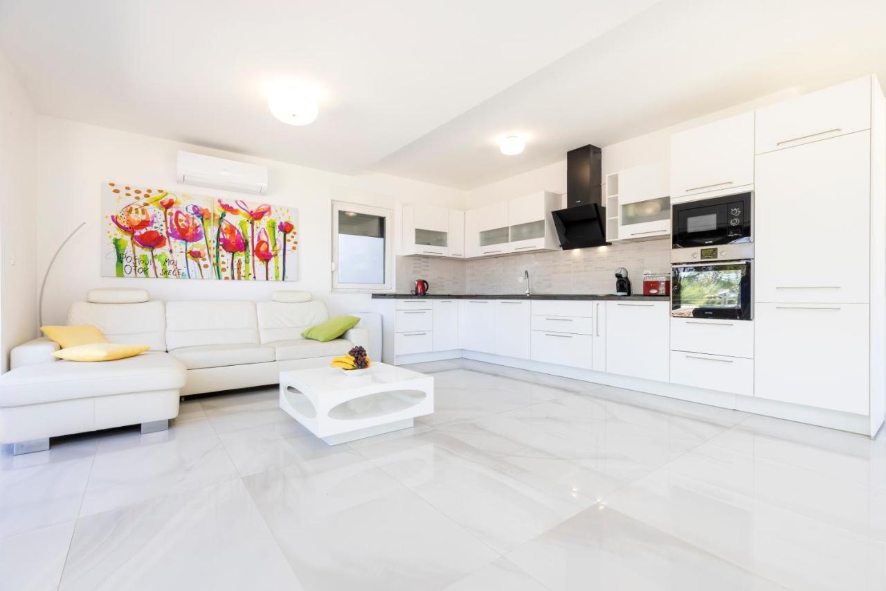 Apartments Olea Mali Lošinj Eksteriør bilde